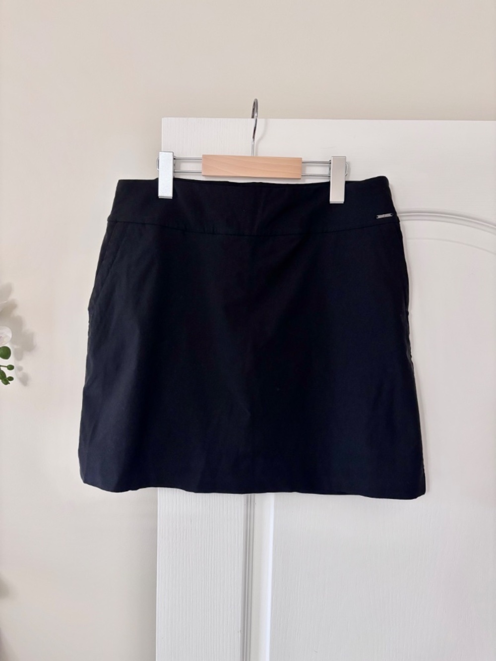 S.C. & Co. Black Pull on Skort Women’s Size 10